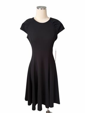 NWT Calvin Klein Black Fit-and-Flare Cap Sleeve Midi Dress Sz 4